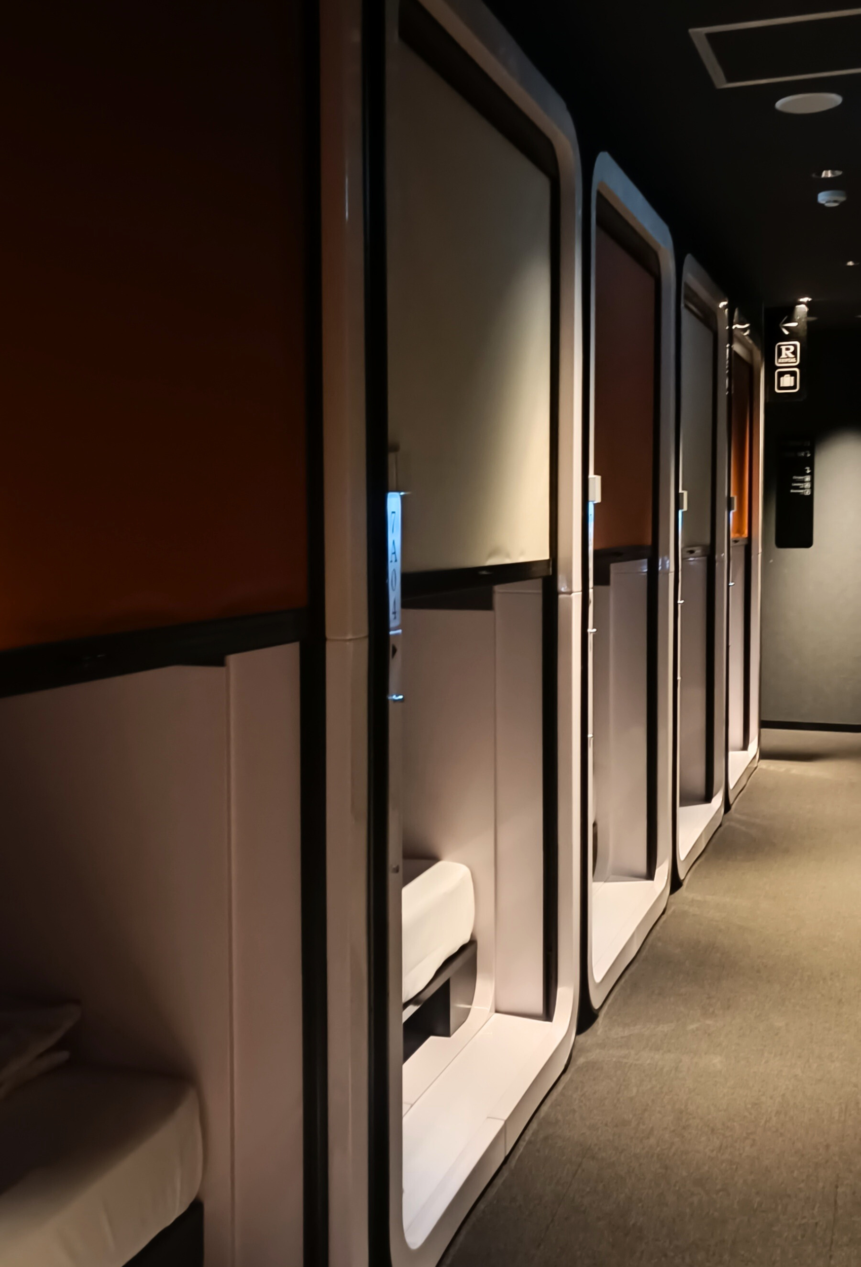 Capsule Hotel