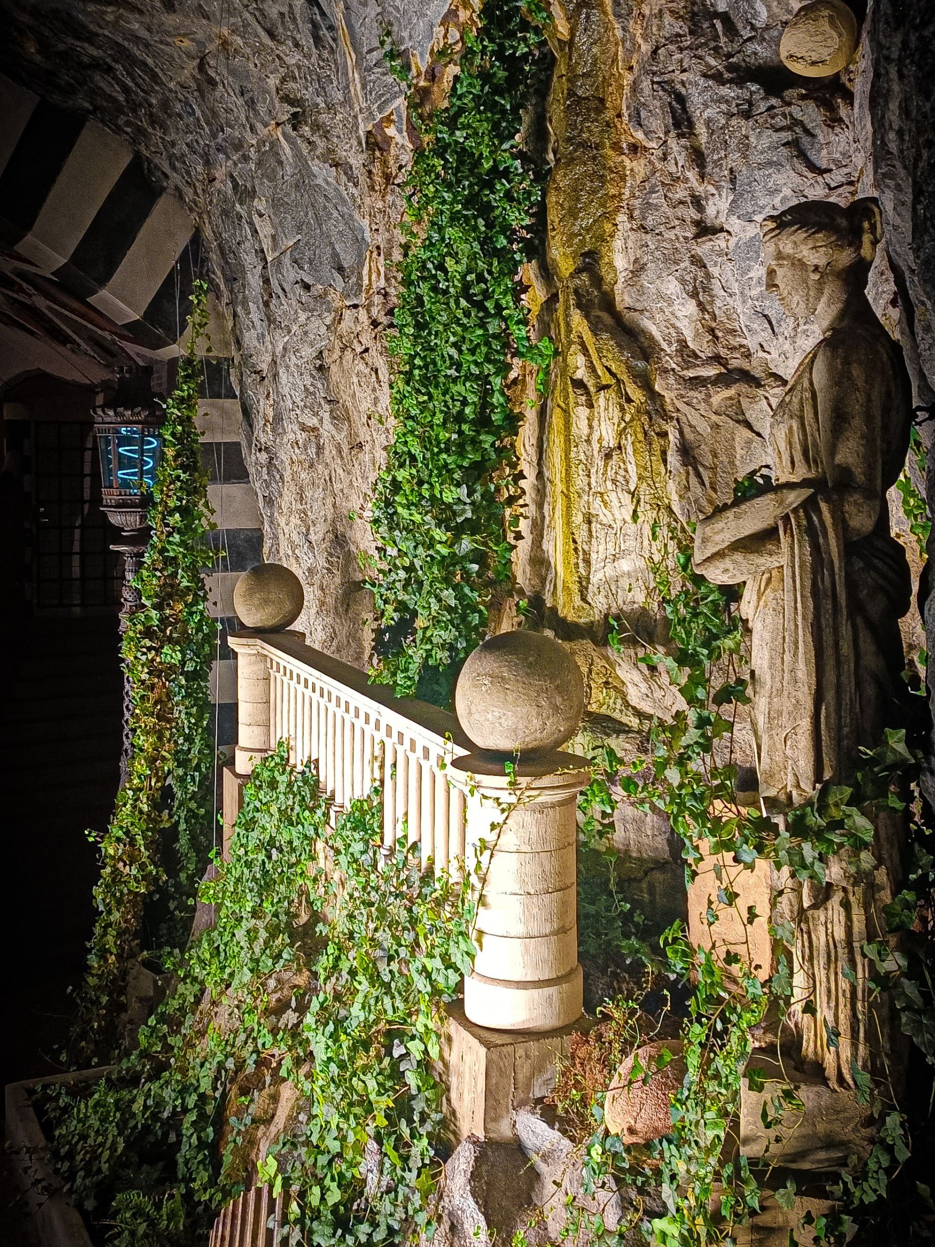 Kungsträdgården subway station