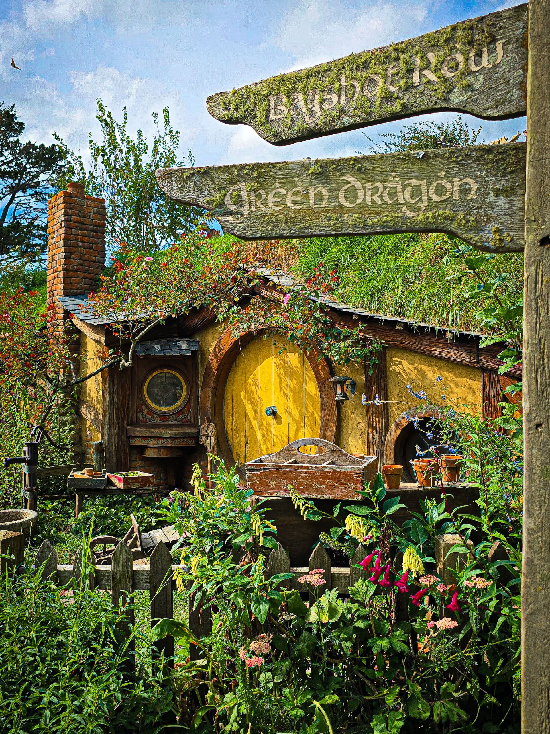 Hobbiton Movie Set