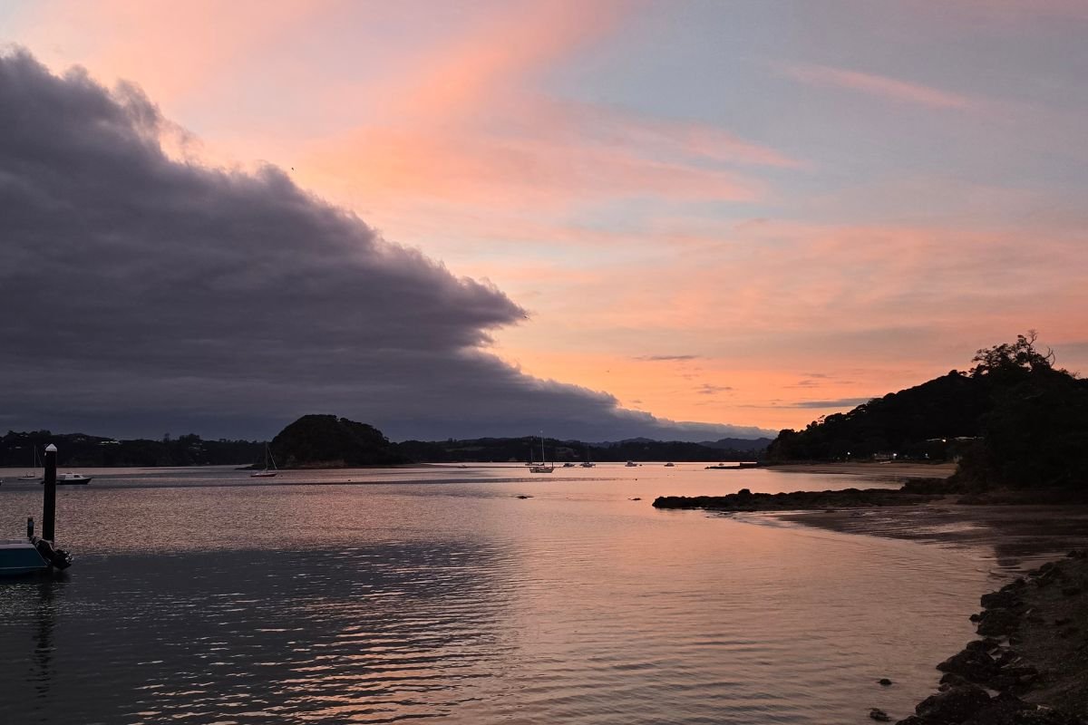 Sunrise in Paihia